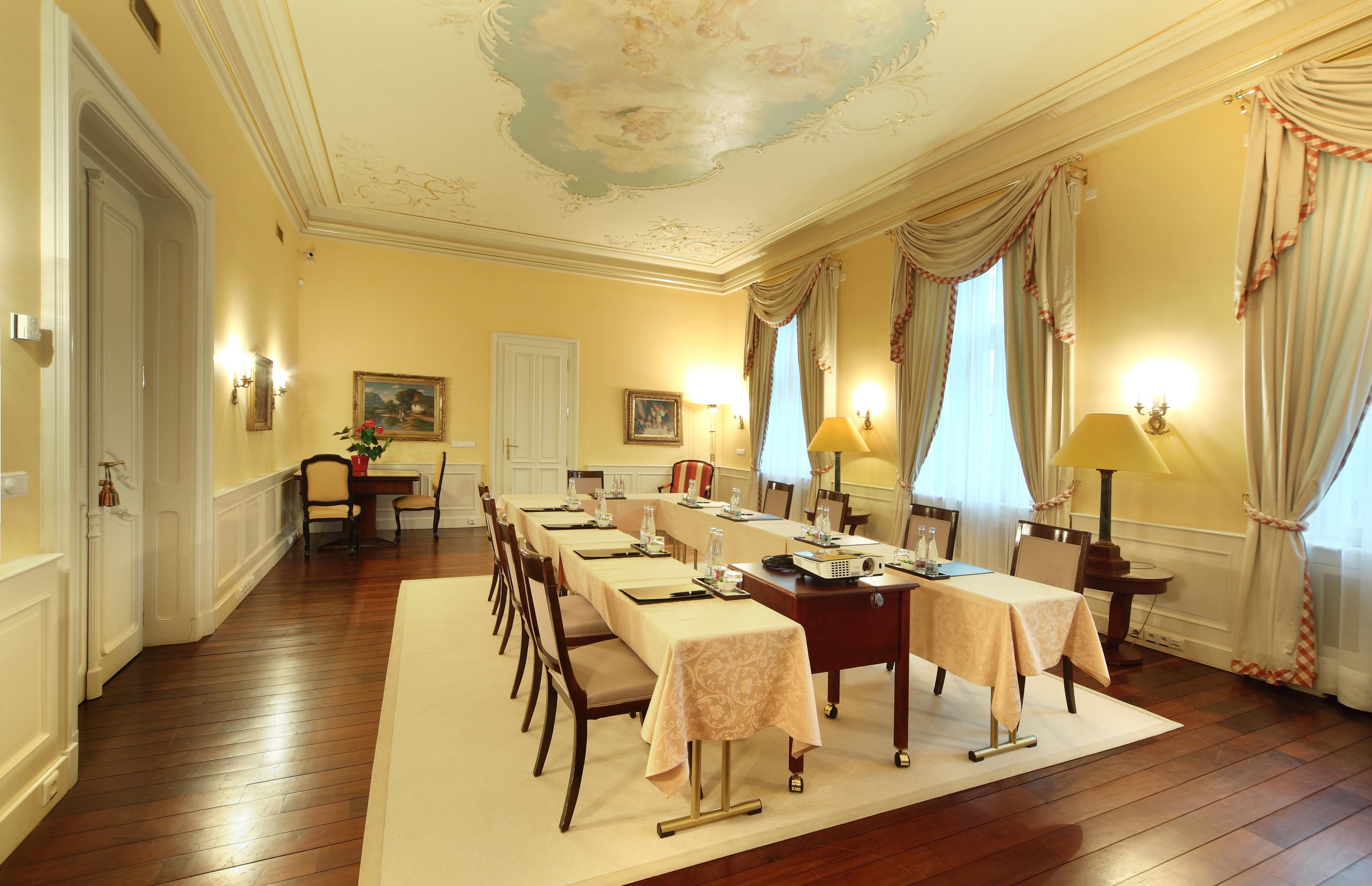 Le Palais Art Hotel Prague Exterior photo The boardroom